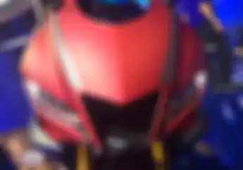 Yamaha R25 Baru Lampunya Pakai LED, Terang Enggak?
