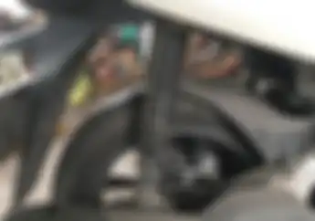 Ganti Sokbreker Belakang, Solusi Bikin Honda PCX Lokal Lebih Pendek