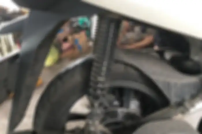 Suspensi belakang standar PCX Lokal 
