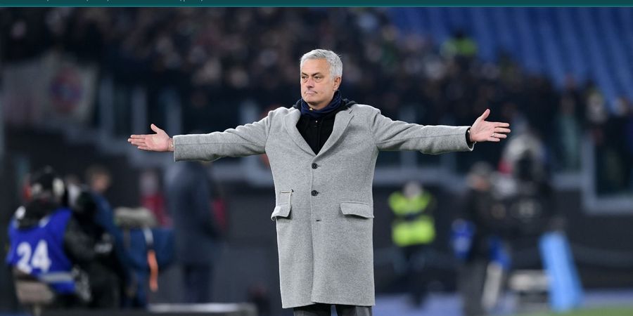 Jose Mourinho Ogah Ikuti Jejak Langkah Sir Alex Ferguson