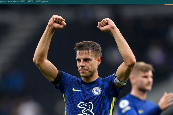 Kapten Chelsea, Cesar Azpilicueta, mengaku kalau dirinya baik-baik saja setelah dihantam oleh Tuhan-nya AC Milan saat membela timnas Spanyol.