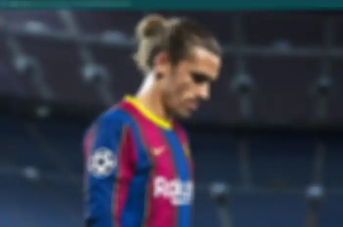 Penyerang Barcelona, Antoine Griezmann, dituding tampil melempem dan gagal membawa prestasi bagi El Barca.