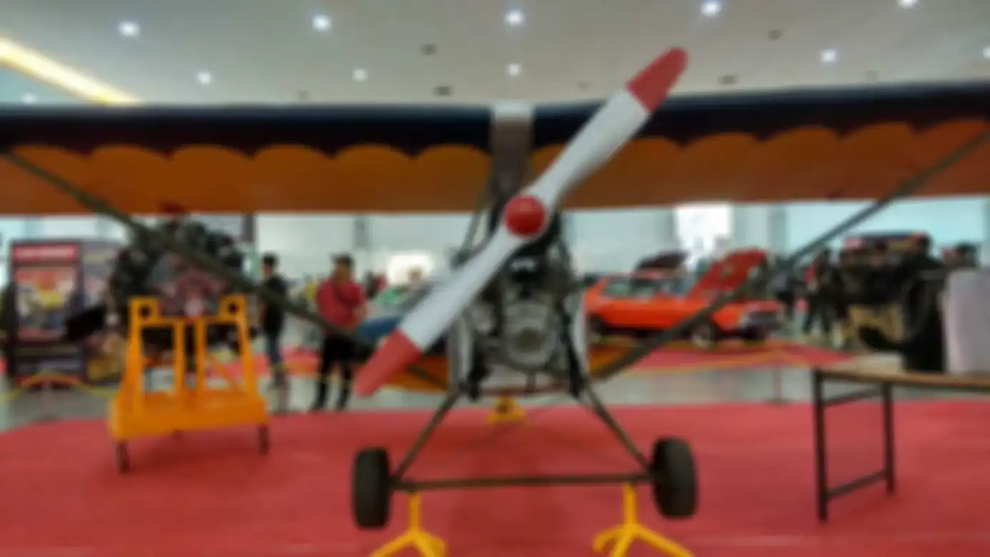 Tampak depan pesawat RI-X WEL-1 dalam acara Kustomfest 2018