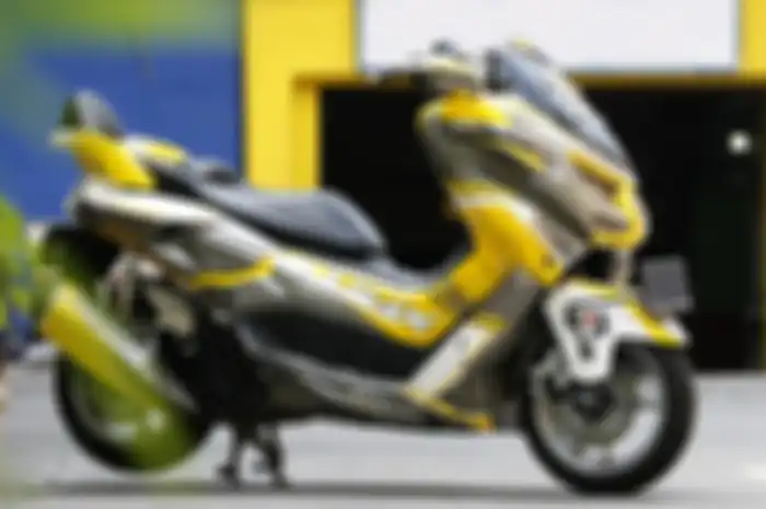 Yamaha NMAX bergaya Bumblebee