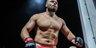 ONE Championship - Anatoly Malykhin Janji Habisi Monster Afrika demi Kembali Jadi Raja 3 Divisi MMA