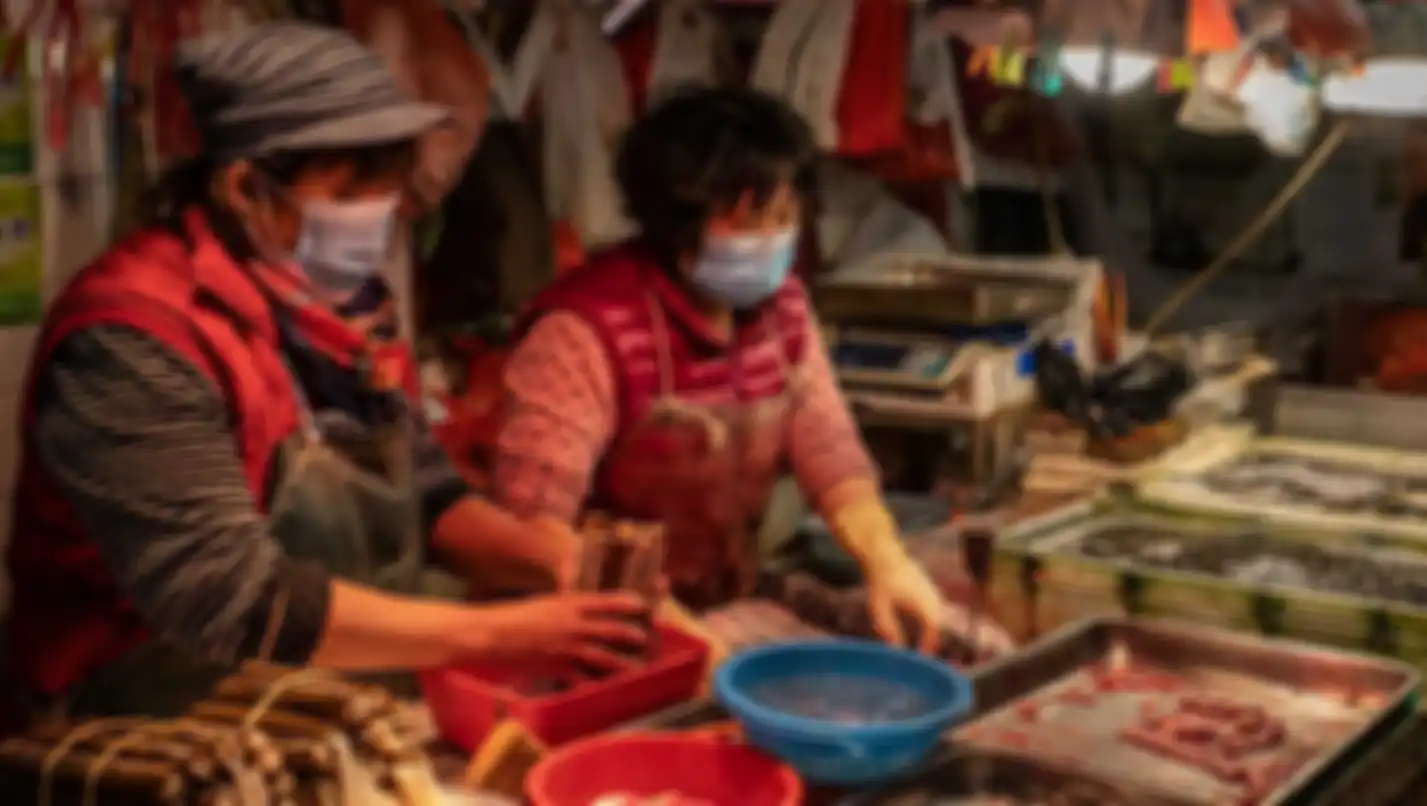Pasar hewan di Wuhan kembali beroperasi setelah ditutup selama 2 bulan.