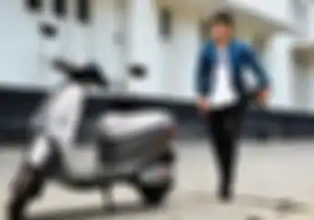 Berapa Jauh Motor Listrik Imut Viar Ini Bisa Jalan Sekali Charge? 
