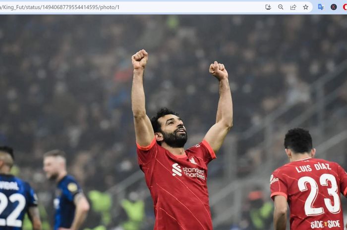 Penyerang Liverpool, Mohamed Salah, meninggalkan Cristiano Ronaldo dan Lionel Messi dalam daftar top scorer Liga Champions 2021-2022 usai rajin mencetak gol.