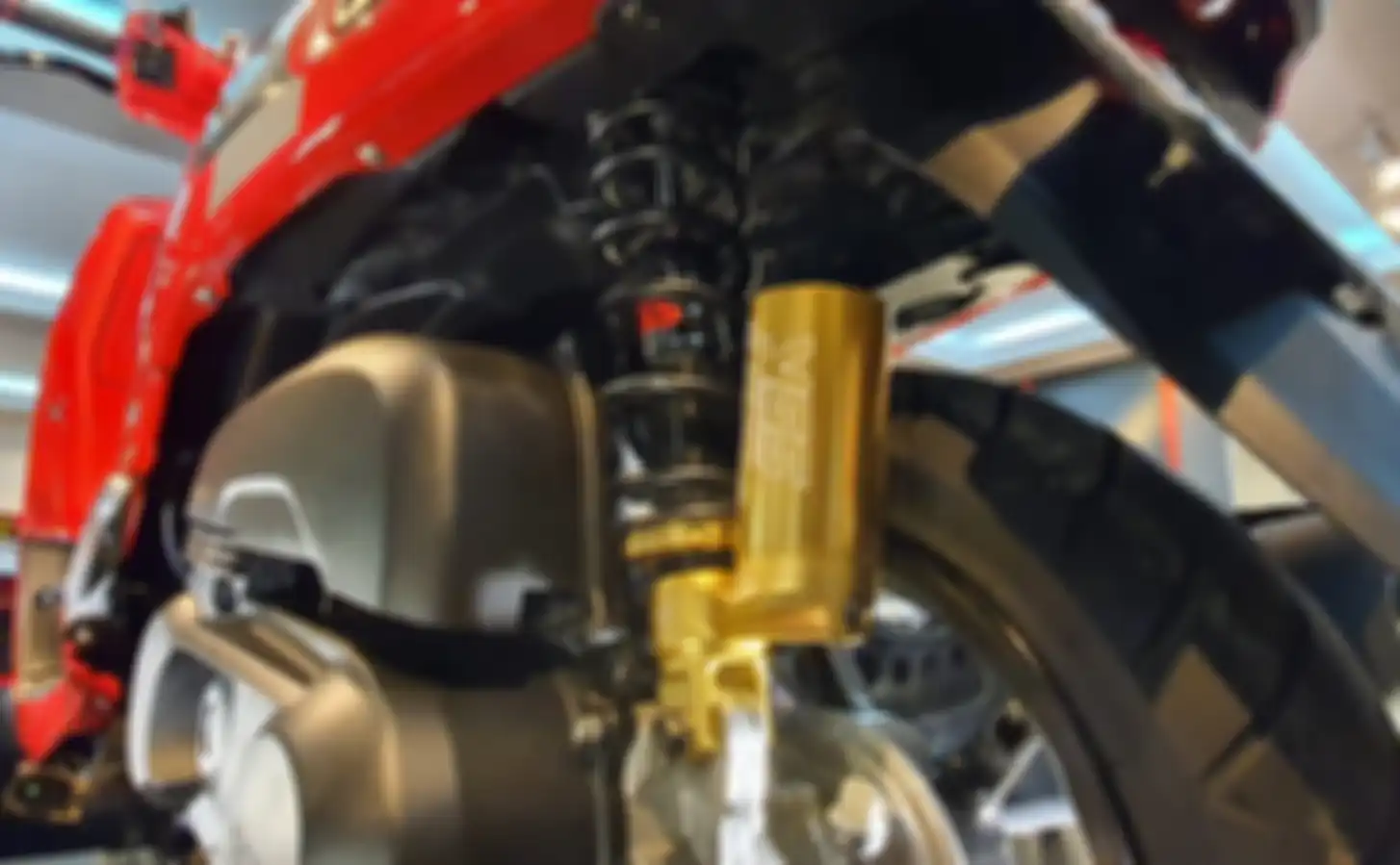 Yamaha Fazzio pasang sokbreker YSS C-Euro.