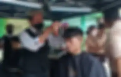 Razia Potong Rambut Ganteng Viral, Bikin Pelajar Cowok Gondrong Rela Ngantre demi Aesthetic