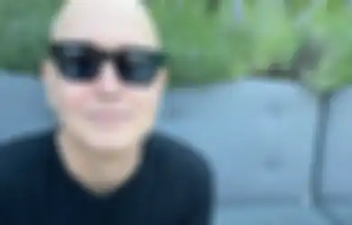 Begini Penampilan Mark Hoppus Paska Idap Kanker dan Jalani Kemoterapi