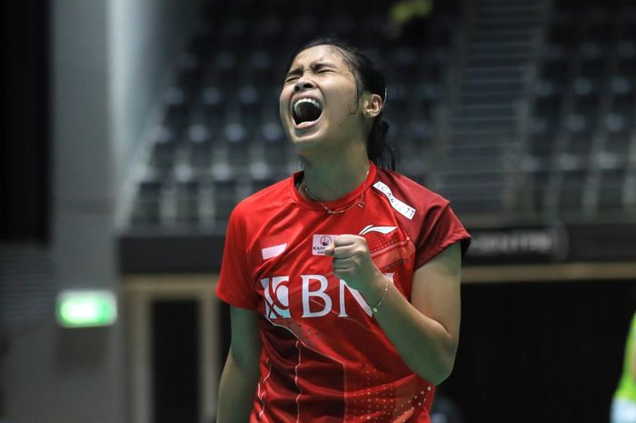 Pebulu tangkis tunggal putri Indonesia, Gregoria Mariska Tunjung, membuka kiprahnya pada BWF World Tour Finals 2022 dengan kemenangan impresif atas Chen Yu Fei (China).