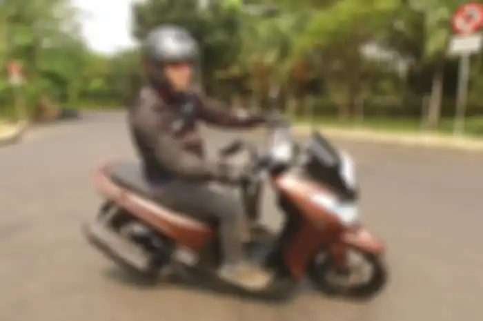 Ilustasi motor injeksi. Konsumsi bensin Yamaha Lexi S, tembus 42 km/liter, irit kan?