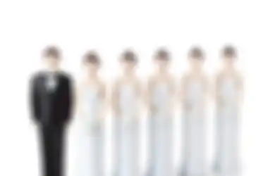 Miliki 4 Istri, Pria Ini Bahagia Dimanjakan Pasangan, Gantian Tiap 2 Minggu Sekali Lakukan Ini Padanya