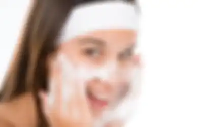 Menurut Dermatologist, Ini 5 Cara Buat Cegah Pori-pori Wajah Membesar!