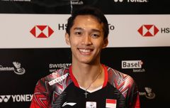 Swiss Open 2022 - Selamatkan Shuttlecock di Antara 2 Kaki, Jonatan Christie Bikin Tunggal Putra India Terheran-heran