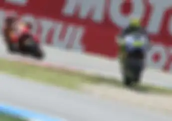 Flashback MotoGP Belanda 2015, Duel Rossi Versus Marquez Di Tikungan Terakhir