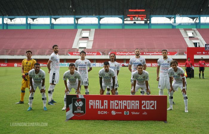 Para pemain Bali United di laga Grup D melawan Persiraja Piala Menpora 2021