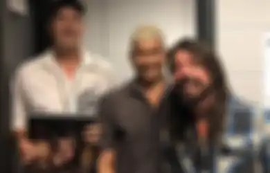 Dave Grohl Cerita Masih Sering Rekaman bareng Personil Nirvana Lainnya
