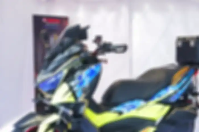 Yamaha XMAX dengan nuansa batik
