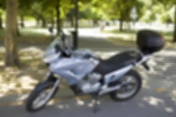 Enggak nyangka kan tampang kayak begini ternyata mesinnya cuma 125 cc