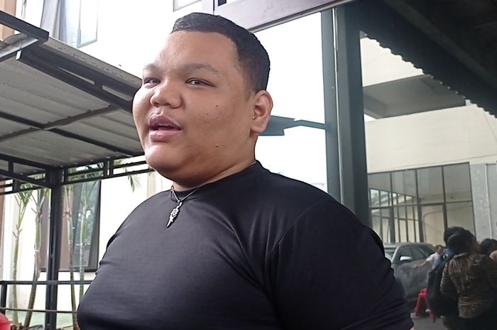 Putra bungsu Mat Solar, Haidar Rasyad ditemui di Polres Tangerang Selatan, Kamis (10/10/2024).