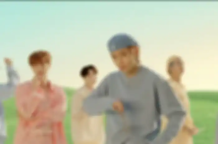 Stasiun Televisi Chili Minta Maaf Terkait Sketsa Parodi BTS yang Kontroversial