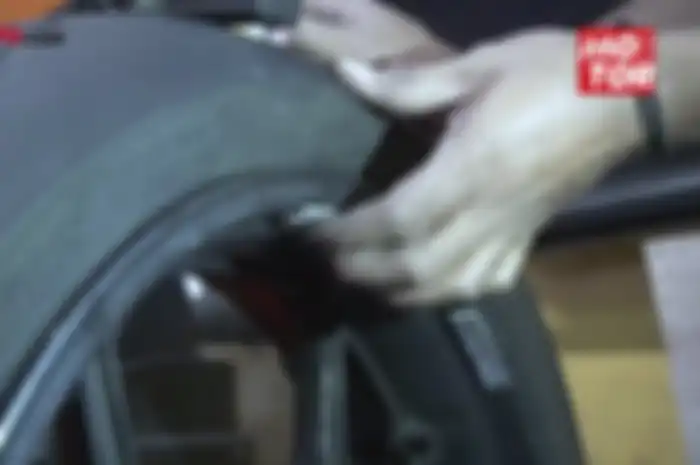 Ban motor suka retak