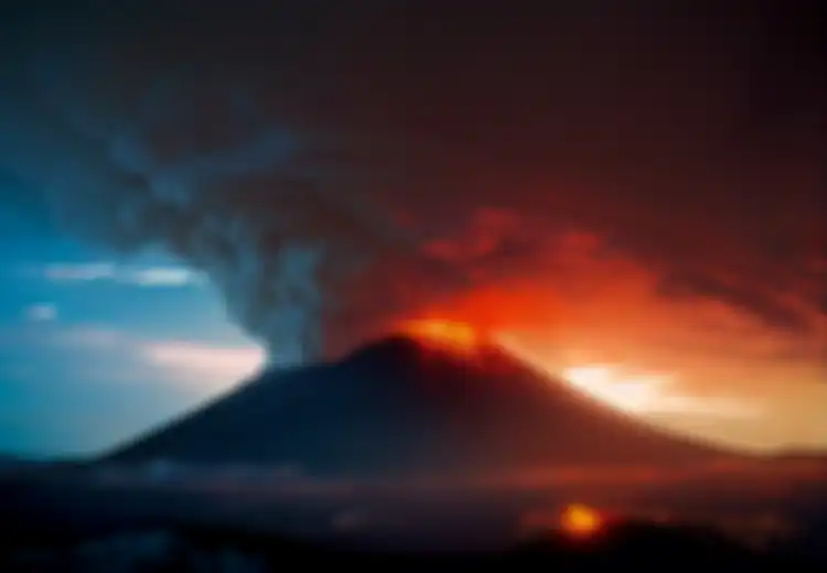 Gunung Merapi Meletus Bikin Panik Seisi Jawa, Sebaliknya Jika Gunung Agung Meletus Kita Harus Bahagia, Kok Gitu?