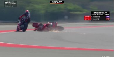MotoGP Indonesia 2025 - Hantu Tikungan 7, Marc Marquez Dikutuk Sirkuit Mandalika usai Disundul Marco Bezzecchi
