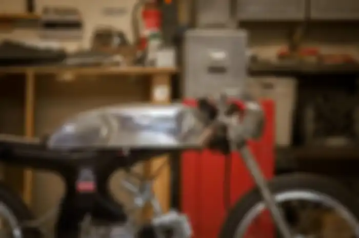 Fairing minimalis tak mengurangi aura cafe racer
