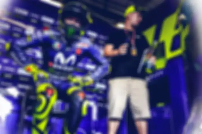 Valentino Rossi dan sahabatnya Alessio Salucci alias Uccio