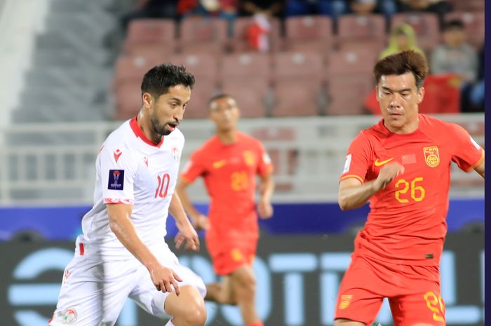 Laga antara Tajikistan Vs China di Abdullah bin Khalifa Stadium, Qatar pada Sabtu (13/1/2024). 