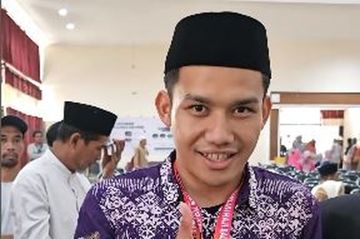 Pemain timnas Indonesia, Witan Sulaeman menjadi salah satu calon jamaah haji dari Kota Palu pada tahun 2024.