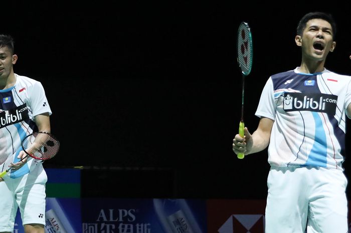 Pasangan ganda putra, Fajar Alfian/Muhammad Rian Ardianto, memenangi pertandingan babak kedua Kejuaraan Dunia BWF 2019 di St. Jakobshalle Basel, Swiss, 21 Januari 2019. Mereka mengalahkan Marcus Ellis/Chris Langridge (Inggris) dengan skor 14-21, 21-18, 21-14.