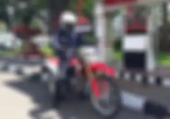 Buat yang Hobi Pacu Adrenalin, Segini Top Speed Motor Trail Pakai Ban Pacul di Jalan Raya