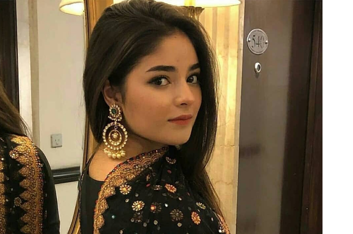 Zaira Wasim bintang  Bollywood yang putuskan berhijrah. 
