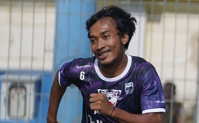 Gelandang muda Persib Bandung, Robi Darwis 