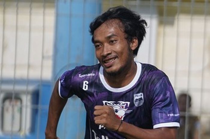 Gelandang muda Persib Bandung, Robi Darwis 