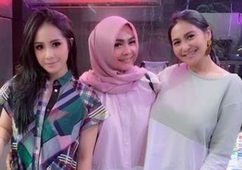 Berita Terpopuler: Keluarga Kaya Fairuz A Rafiq Biasa Liburan Pakai Kapal Pesiar Hingga Terungkapnya Adik Laki-laki Nagita Slavina yang Selama Ini Tak Diketahui Publik