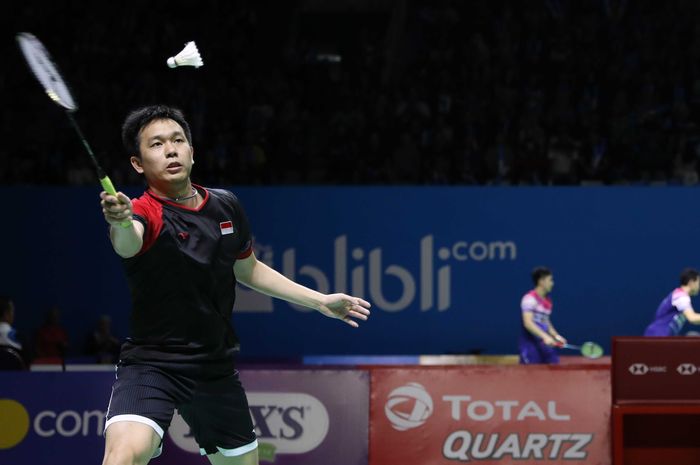 Pasangan ganda putra Indonesia, Mohammad Ahsan/Hendra Setiawan, bermain pada babak perempat final Indonesia Open 2019 di Lapangan 1, Istora Senayan, Jakarta, Jumat (19/7/2019).