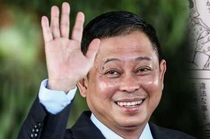 Mantan Menteri Energi dan Sumber Daya Mineral (ESDM), Ignasius Jonan dan mantan Menteri Kelautan dan Perikanan Susi Pudjiastuti