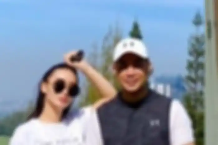 Zaskia gotik bersama Sirajuddin Mahmud