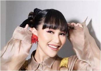 Ayu Ting Ting Pajang Foto Pakai Piyama Kembar dengan Sosok Artis Pria Ini, sang Biduan Ngaku Sudah Kantongi Restu dari Bilqis, Netizen Auto Dukung!