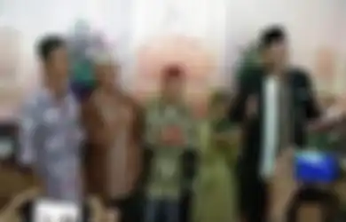 Bermodal Mas Kawin Rp150 Ribu, Kakek 92 Tahun Nikahi Nenek 79 Tahun yang Jatuh Cinta Karena Kayu Bakar, 'Saya Ingin Hidup Bahagia Bersama Sampai Nanti'