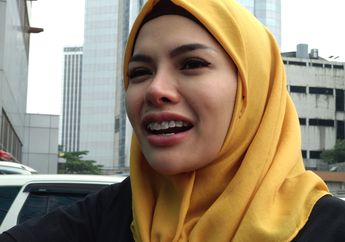 Nikita Mirzani Akui Belum Siap Kenakan Baju Syar'i, Apa Penyebabnya?