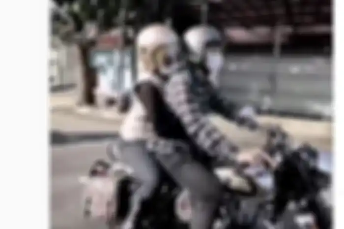 Ibunda Kenang Momen Motoran Bareng Eril