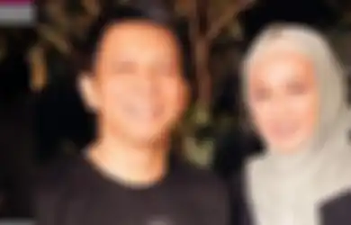 Langsung Salah Tingkah Saat Ketemu Empat Mata dengan Sang 'Lady Killer', Reaksi Dina Lorenza Bikin Cut Keke Gregetan: Sama-sama Duda dan Janda kan