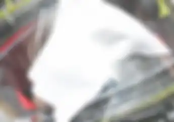 Begini Cara Merawat Pinlock di Visor Helm, Awas Alergi Sabun