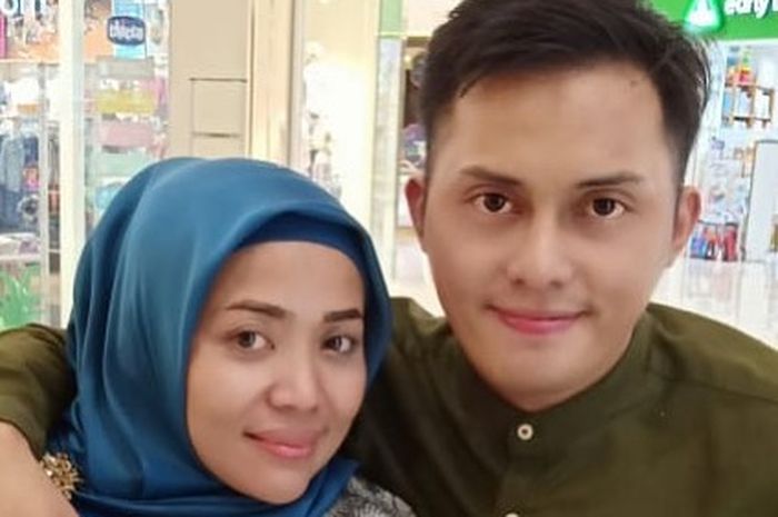 Potret Muzdalifah dan Fadel Islami